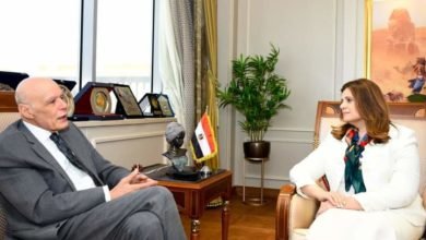 وزيرة الهجرة تلتقي مستشار رئيس الجمهورية للشئون الزراعية لبحث التعاون