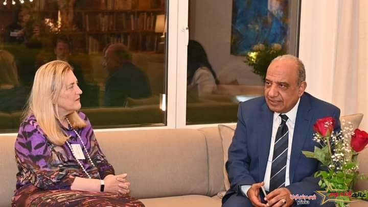 وزير قطاع الأعمال العام يبحث مع وزيرة الدولة للشؤون الاقتصادية السويسرية الفرص الاستثمارية المتاحة وتعزيز التعاون المشترك