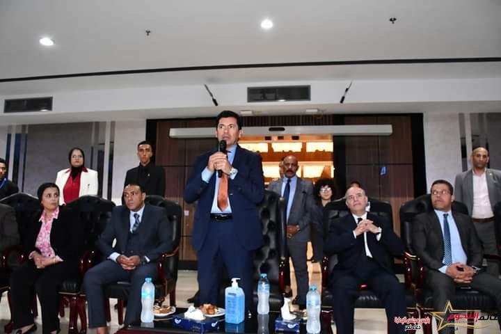 صبحي يشهد مهرجان اتحاد شباب العمال في حب مصر بصالة الدكتور حسن مصطفى 