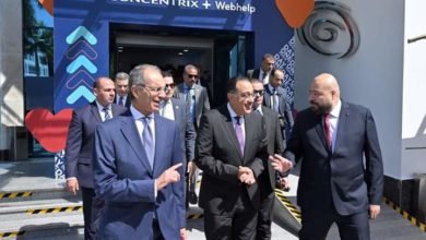 مدبولي يتفقد منظومة العمل بشركة "كونسنترنس + ويب هيلب" الأمريكية لخدمات الأعمال ومراكز الاتصال بالقرية الذكية