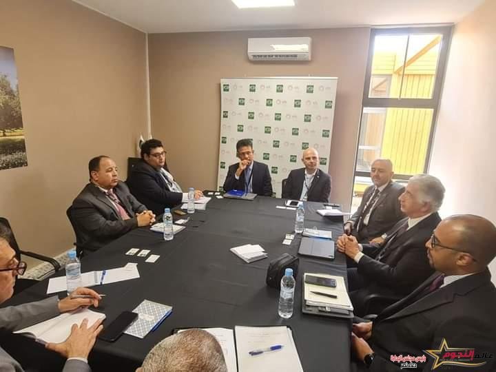وزير المالية فى لقائه مع الرئيس التنفيذي للمؤسسة الدولية الإسلامية لتمويل التجارة فى مراكش 2 وزير المالية فى لقائه مع الرئيس التنفيذي للمؤسسة الدولية الإسلامية لتمويل التجارة فى مراكش