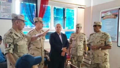 المستشار العسكري ووكيل تعليم دميـاط يتفقدان مدرسة الثانوية الفنية للتعليم والتدريب المزدوج بدميـاط الجديدة