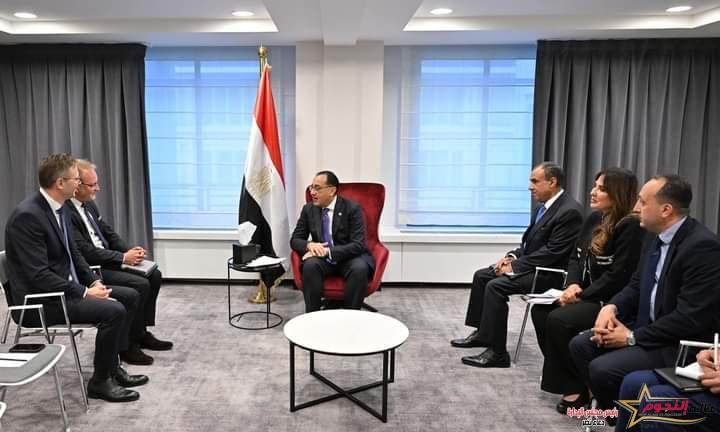 رئيس الوزراء يلتقي الرئيس التنفيذي لشركة "جون كوكريل انرجي" 2 رئيس الوزراء يلتقي الرئيس التنفيذي لشركة "جون كوكريل انرجي"