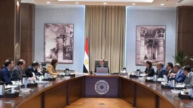 رئيس الوزراء يتابع الإجراءات المُتخذة لخفض مُعدلات التضخم وتوفير السلع الأساسية وسد الفجوة الدولارية