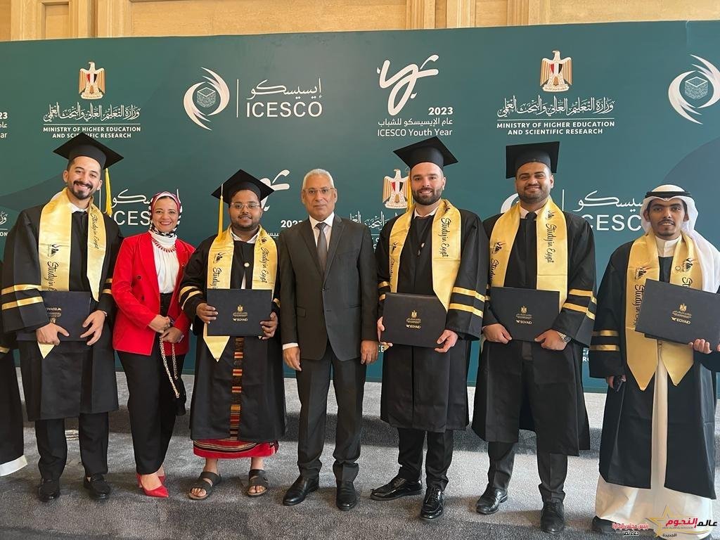 عصام فرحات بين رؤية البناء وتحقيق النجاح في ميلاد جامعة المنيا الأهلية ورعاية الوافدين 4 عصام فرحات بين رؤية البناء وتحقيق النجاح في ميلاد جامعة المنيا الاهلية ورعاية الوافدين