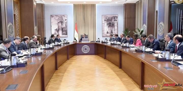 رئيس الوزراء يتابع موقف توفير الاحتياجات من المواد البترولية