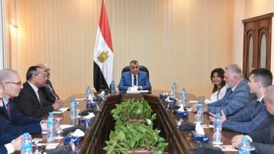 "وزير الدولة للإنتاج الحربي" يستقبل "وفد يوناني" لبحث إمكانية التعاون المشترك فى مجال الصناعات الدفاعية