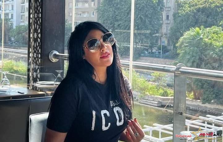 نرمين ماهر تظهر بالاسود على  جمهورها عبر إنستجرام وفيسبوك
