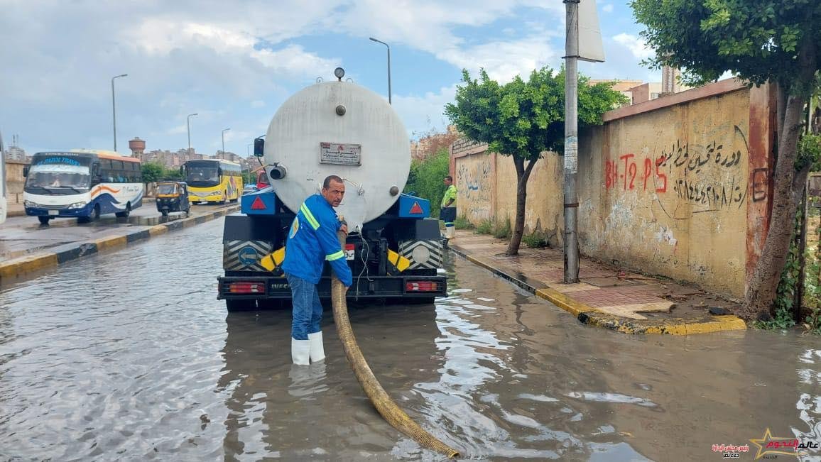 محافظ الإسكندرية يتابع تداعيات موجة الطقس السىء ويؤكد على رفع درجة الاستعدادات بكافة الأجهزة التنفيذية 4 محافظ الإسكندرية يتابع تداعيات موجة الطقس السىء ويؤكد على رفع درجة الاستعدادات بكافة الأجهزة التنفيذية
