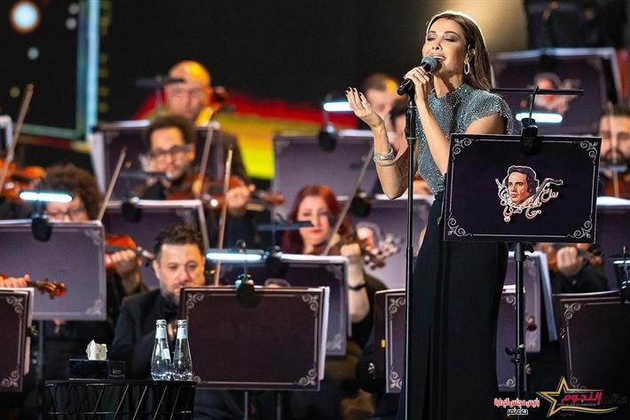نانسي عجرم تتألق بفستان أسود مرصع بالكريستالات في حفل روائع بليغ حمدي 3 نانسي عجرم تتألق بفستان أسود مرصع بالكريستالات في حفل روائع بليغ حمدي