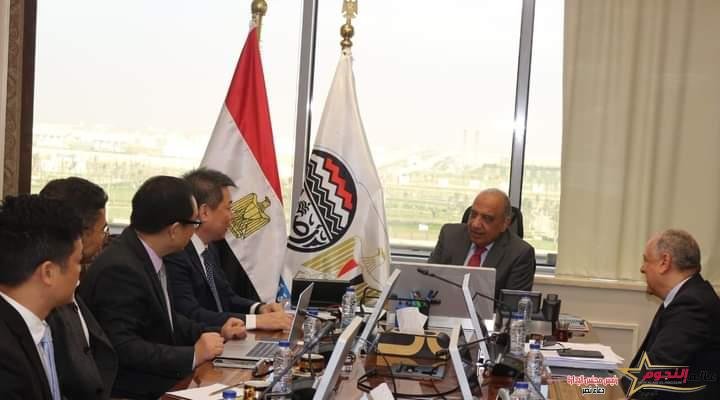 عصمت يبحث مع مجموعة "شينجلي" الصينية التعاون في مجال صناعة الصلب ومسابك الحديد الزهر
