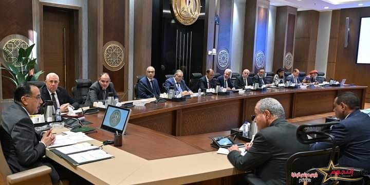 رئيس الوزراء يتابع تنفيذ مبادرة خفض أسعار السلع الغذائية