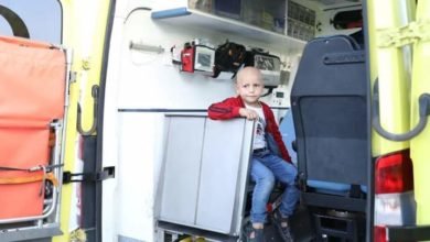 الصحة: استقبال 12 طفلا فلسطينيا من المصابين بالسرطان عبر معبر رفح 