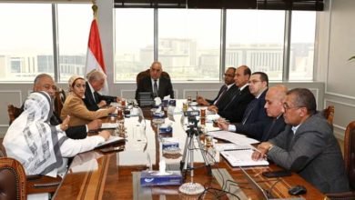 وزير الإسكان ومحافظ جنوب سيناء يتابعان المشروعات المشتركة فى مجالات الإسكان ومياه الشرب والصرف الصحى 