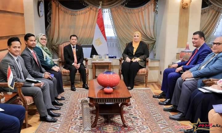 القباج تستقبل سفير ماليزيا بالقاهرة لمناقشة إجراءات الإغاثة الإنسانية التي يتم تقدمها من دولة ماليزيا 2 القباج تستقبل سفير ماليزيا بالقاهرة لمناقشة إجراءات الإغاثة الإنسانية التي يتم تقدمها من دولة ماليزيا