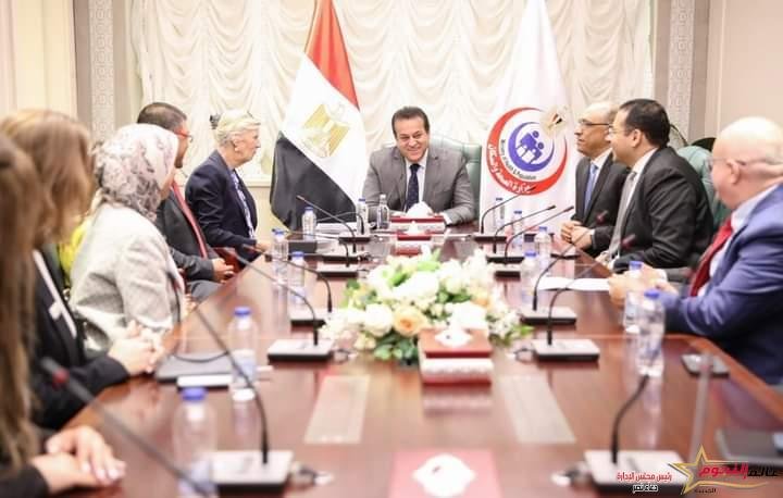 وزير الصحة يشهد توقيع بروتوكول تعاون بين «صندوق الأمم المتحدة للسكان» وشركة «أورجانون» لدعم برامج تنظيم الاسرة 2 وزير الصحة يشهد توقيع بروتوكول تعاون بين «صندوق الأمم المتحدة للسكان» وشركة «أورجانون» لدعم برامج تنظيم الاسرة