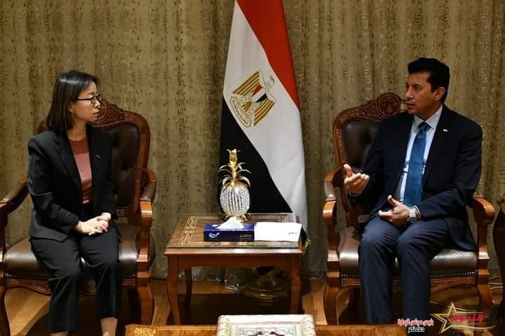 وزير الشباب والرياضة يجتمع بمسئولي الوكالة الوكالة الكورية للتعاون الدولي "كويكا"