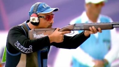 صبحي يهنئ "عزمي محيلبة" بفضية بطولة العالم في قطر 