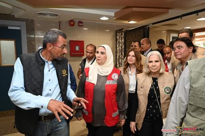 القباج تتابع جهود وخدمات الهلال الأحمر المصري عبر معبر رفح البري 2 القباج تتابع جهود وخدمات الهلال الأحمر المصري عبر معبر رفح البري