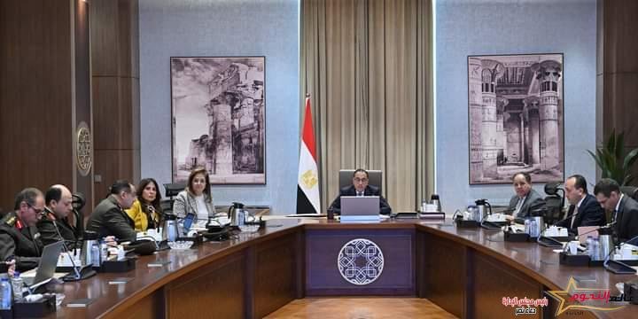 مدبولي يتابع موقف المشروعات التي تنفذها الهيئة الهندسية للقوات المسلحة في المحافظات المختلفة