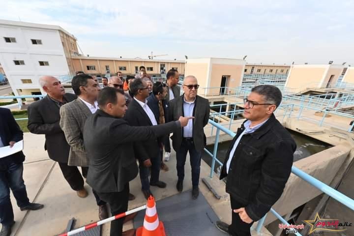 وزير الإسكان يتفقد محطة تنقية مياه الشرب بمدينة 6 أكتوبر بطاقة تصميمية إجمالية 1.6 مليون م3 يومياً