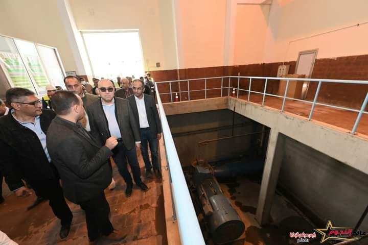 وزير الإسكان يتفقد محطة تنقية مياه الشرب بمدينة 6 أكتوبر بطاقة تصميمية إجمالية 1.6 مليون م3 يومياً