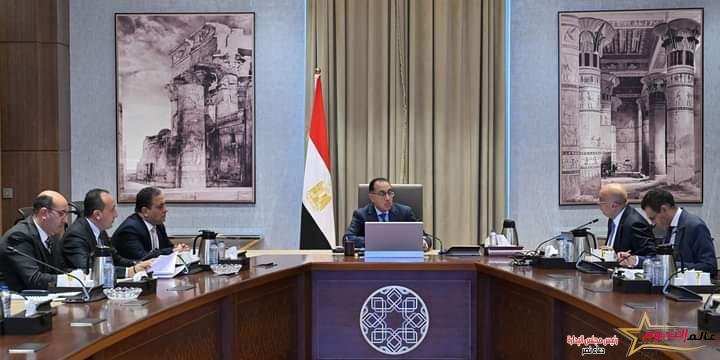 رئيس الوزراء يتابع ملفات عمل جهاز تنمية المشروعات المتوسطة والصغيرة ومتناهية الصغر