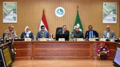 محافظ الشرقية يترأس اجتماع المجلس التنفيذي ويُهنئ فريق هوكي الشرقية 