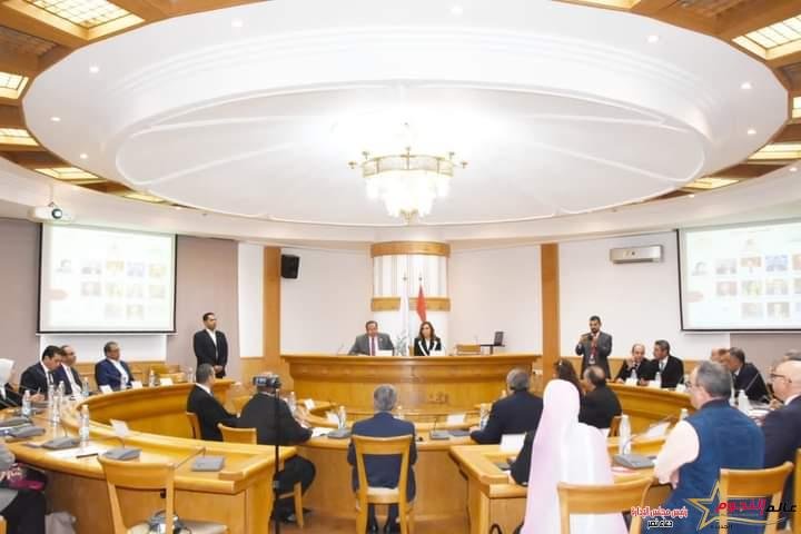 وزيرة الثقافة تجتمع مع مقرري لجان الأعلى للثقافة لمناقشة خطط اللجان للمرحلة القادمة