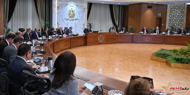 رئيس الوزراء يترأس الاجتماع الأول للجنة المُشكلة لضبط الأسواق وأسعار السلع 2 رئيس الوزراء يترأس الاجتماع الأول للجنة المُشكلة لضبط الأسواق وأسعار السلع