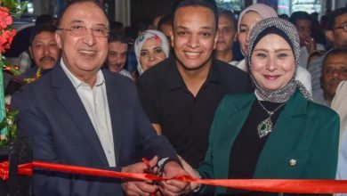 محافظ الإسكندرية يفتتح النصب الفني بدوران نقطة الأنفوشي وأعمال تطوير ورفع كفاءة ميدان الفنادق بالمنشية بنطاق حي الجمرك