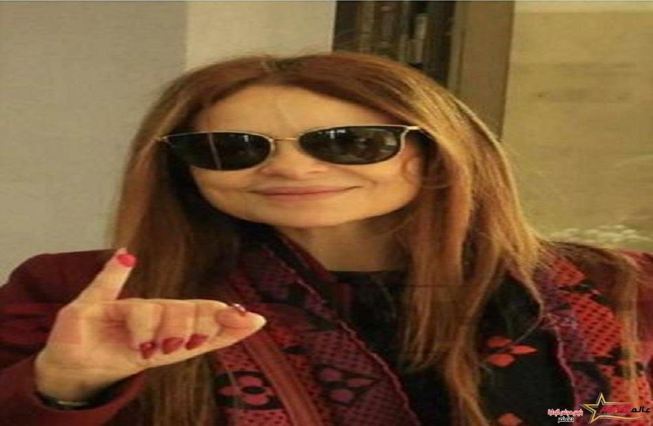 كارول سماحة تدلي بصوتها في الإنتخابات الرئاسية 2024 2 كارول سماحة تدلي بصوتها في الإنتخابات الرئاسية 2024