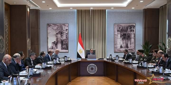 رئيس الوزراء يتابع الموقف التنفيذي لمشروع حماية شواطئ الإسكندرية وتوسعة الكورنيش