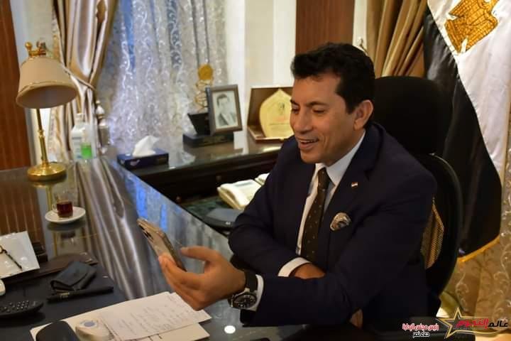 وزير الرياضة يهنئ لاعبي الغطس بالتأهل إلي أوليمبياد باريس