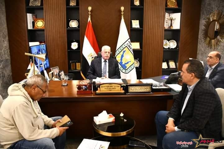 محافظ جنوب سيناء يبحث آفاق الاستثمار العقاري بالمحافظة 2 محافظ جنوب سيناء يبحث آفاق الاستثمار العقاري بالمحافظة