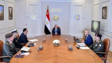 الرئيس السيسي يجتمع مع رئيس الوزراء ووزير النقل لبحث تطورات عدد من المشروعات القومية التي تنفذها وزارة النقل