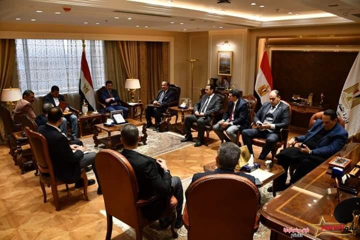 وزير الرياضة يلتقي رئيس الاتحاد المصري للدارتس 