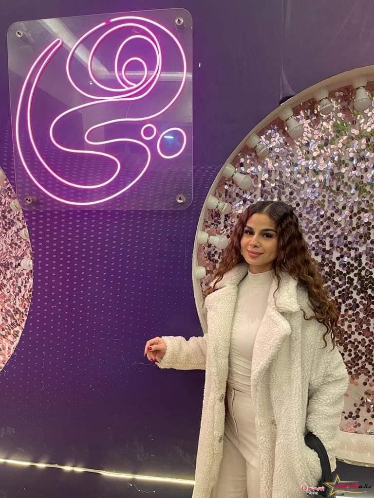 منة عرفة تتعاقد على برنامج جديد بقناة هي 2 منة عرفة تتعاقد على برنامج جديد بقناة هي
