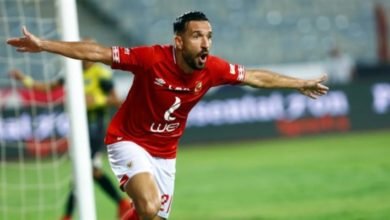 علي معلول يسجل الهدف الاول للاهلي ضد اتحاد جدة من ركلة جزاء في الدقيقة الـ21
