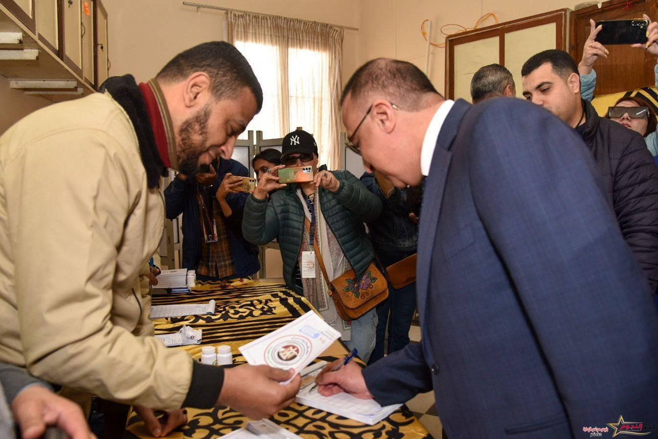 محافظ الإسكندرية يُدلي بصوته في الانتخابات الرئاسية 2024 