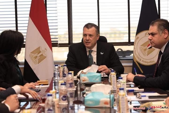 وزير السياحة والآثار يبحث آليات دفع مزيد من الحركة السياحية الوافدة من السوق الإسباني إلى مصر 2 وزير السياحة والآثار يبحث آليات دفع مزيد من الحركة السياحية الوافدة من السوق الإسباني إلى مصر
