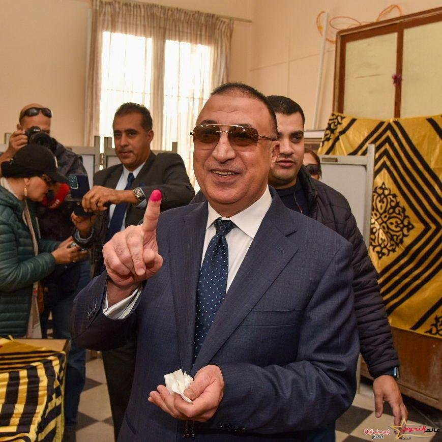 محافظ الإسكندرية يُدلي بصوته في الانتخابات الرئاسية 2024 
