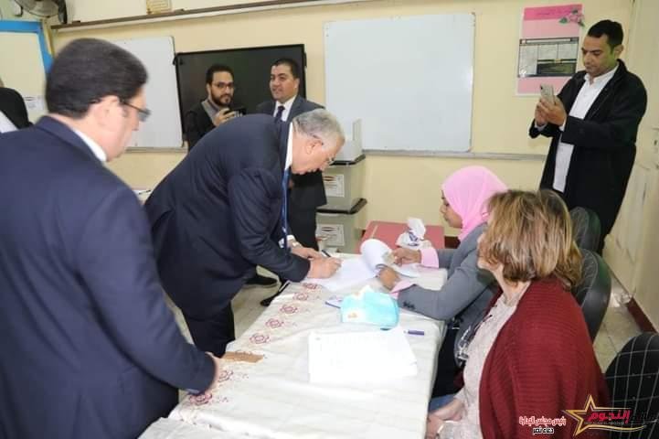 وزير الزراعة يدلي بصوته في الانتخابات الرئاسية ويدعو الفلاحين والمزارعين للمشاركة في اختيار رئيس مصر