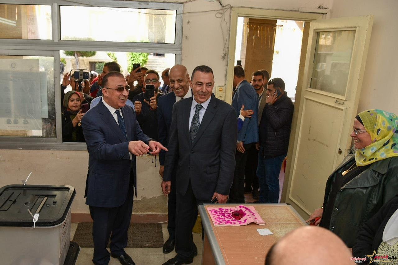 محافظ الإسكندرية يتفقد عدد من لجان الانتخابات الرئاسية ٢٠٢٤