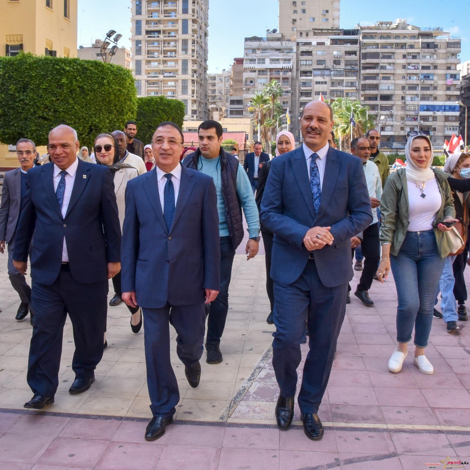 محافظ الإسكندرية يتفقد اللجنة العامة للانتخابات الرئاسية 2024 بكلية فيكتوريا للوقوف على مدى جاهزيتها لاستقبال العملية الانتخابية