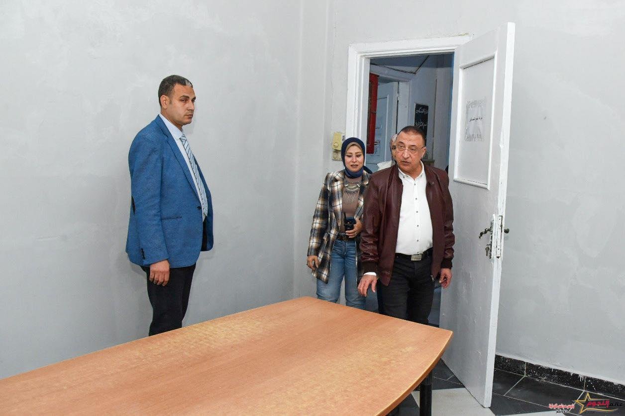 محافظ الإسكندرية يتفقد اللجان والمقار الانتخابية بنطاق حي الجمرك للوقوف على مدى جاهزيتها لاستقبال الانتخابات الرئاسية 2024