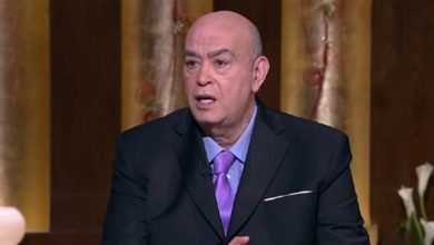 نقل الإعلامي عماد أديب إلى المستشفى بعد تعرضه لأزمة قلبية