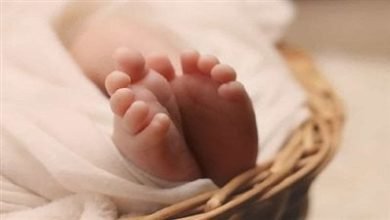 سيدة تخطف رضيعا من مستشفى خوفا من أن يتركها زوجها بالمنيا