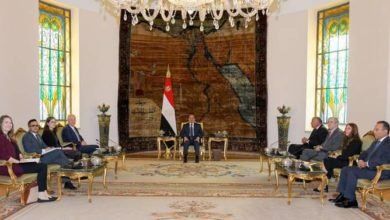 السيسي يستقبل وفداً أمريكياً يضم كل من السيناتور "كريستوفر فان هولين" والسيناتور "جيفري ميركلي"