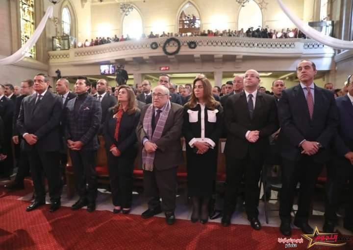 وزير التنمية المحلية يشارك في احتفالية الكنيسة الإنجيلية بعيد الميلاد المجيد بكنيسة قصر الدوبارة